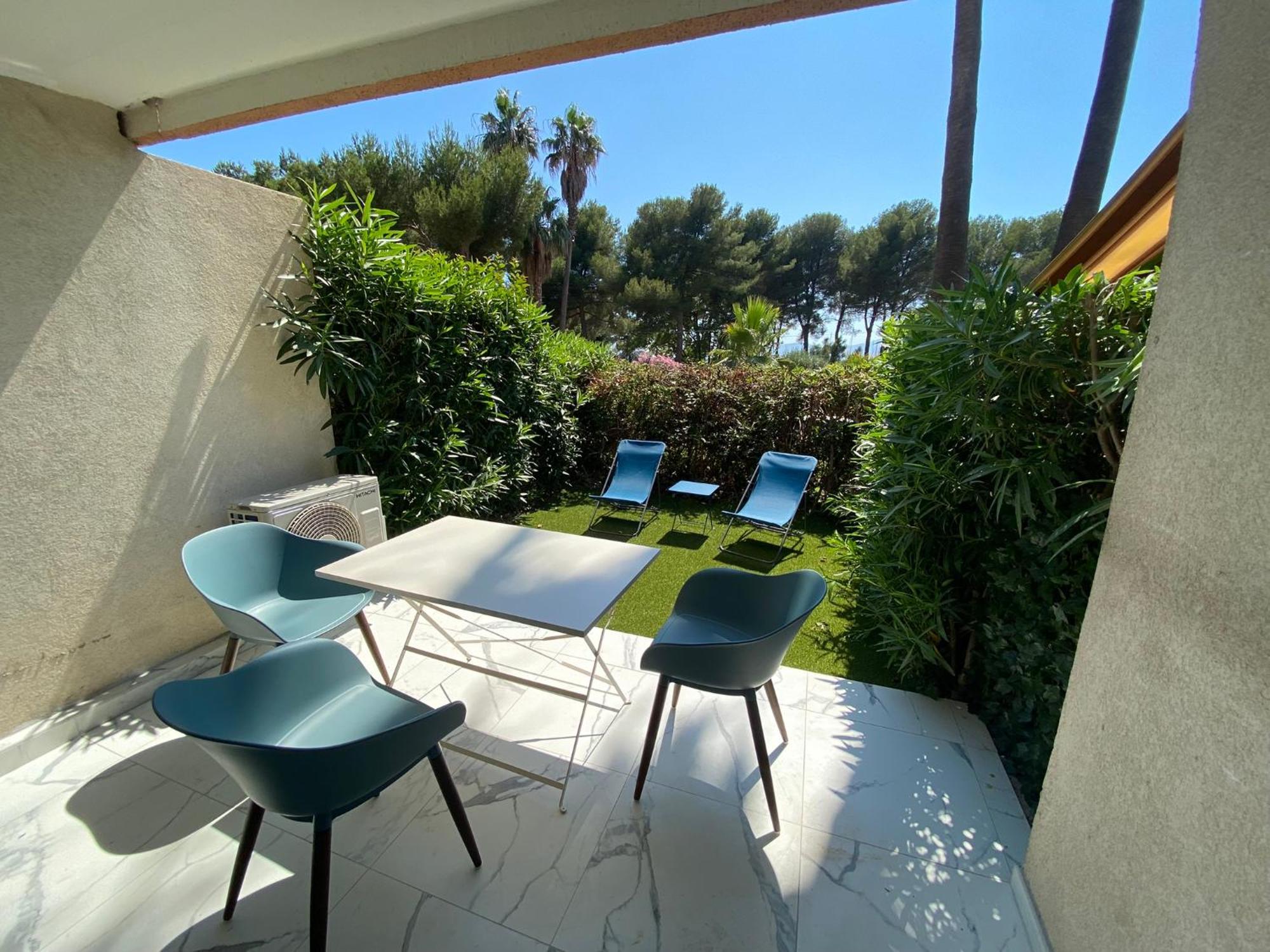 Appartement Face Mer Et Port Santa Lucia Climatise Et Wifi Saint-Raphaël Buitenkant foto